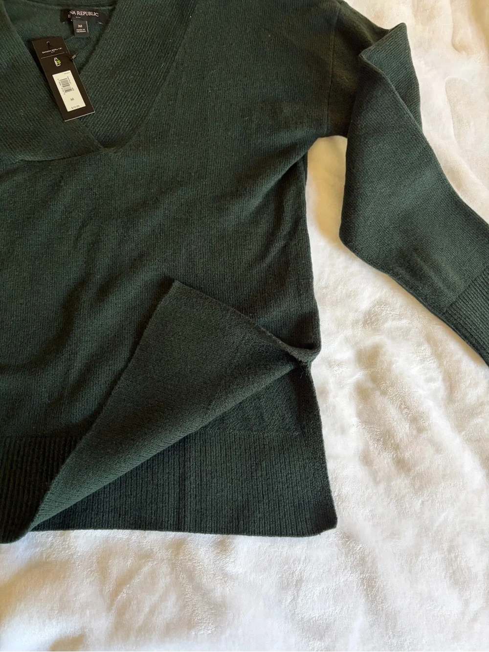 Banana Republic Deep Green V-Neck Sweater